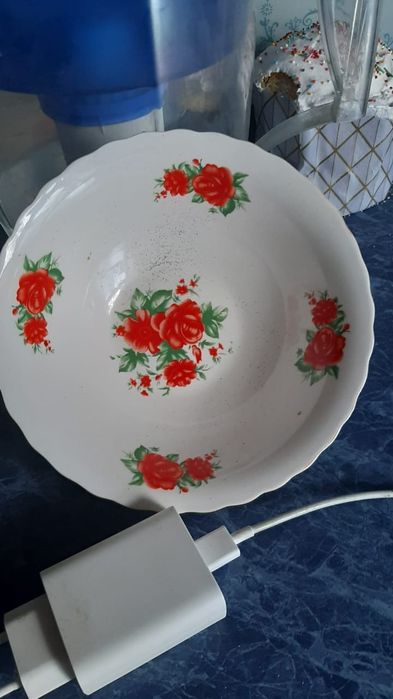 Продам   тарелки