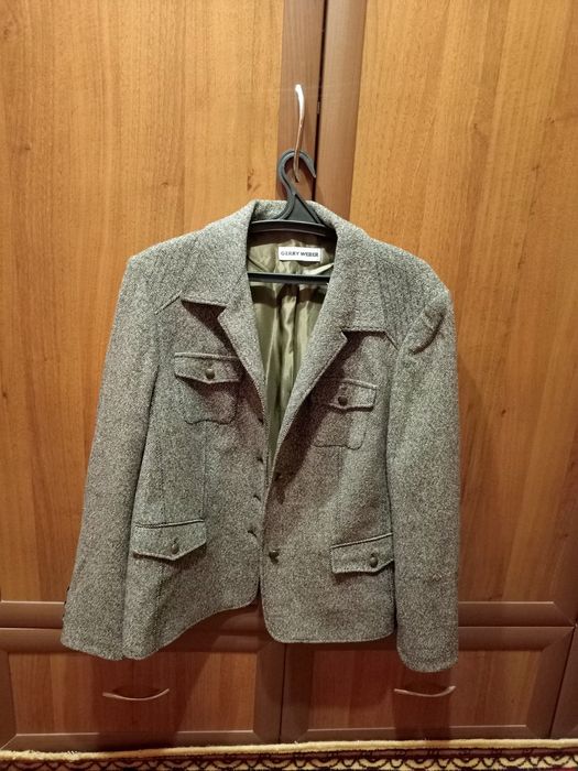 Продам пиджак женский