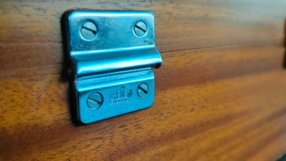 Махагонова кутия за съхранение