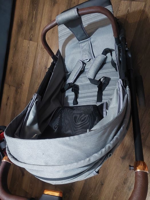 Продам коляску в идеальном состоянии состоянии