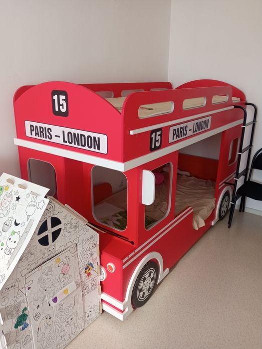 Продам двух ярусную кровать Лондонбус
