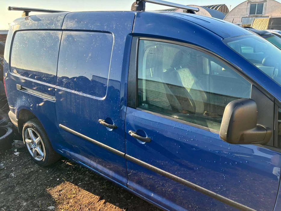 Автомобил Фолксваген Кади