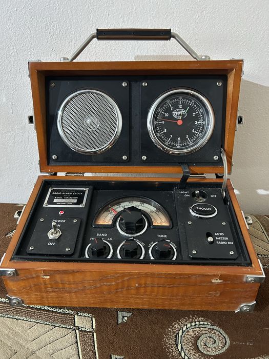 Radio alarm clock retro Spirit of St. Louis – S.O.S.L. Collection