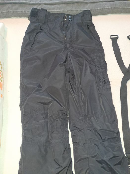 Ocazie!!!Pantaloni de schii aproape noi nr.140