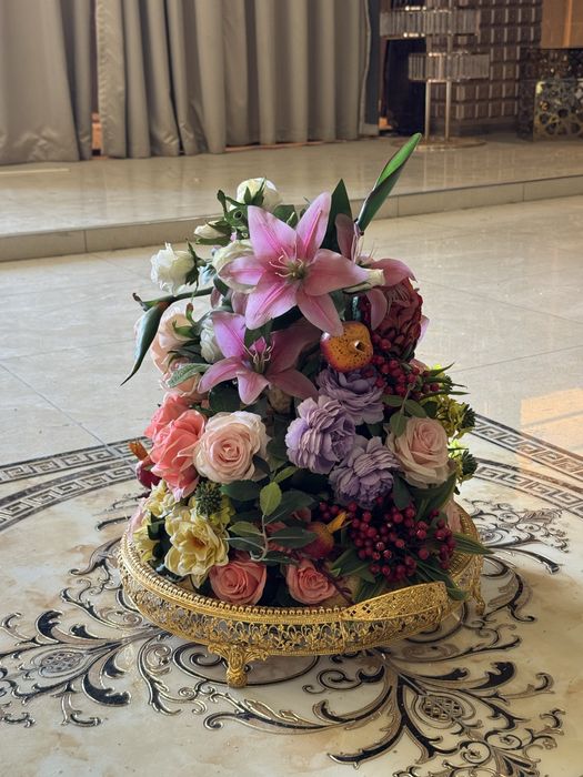 Цветы для украшения свадебных мероприятий продается 35штук