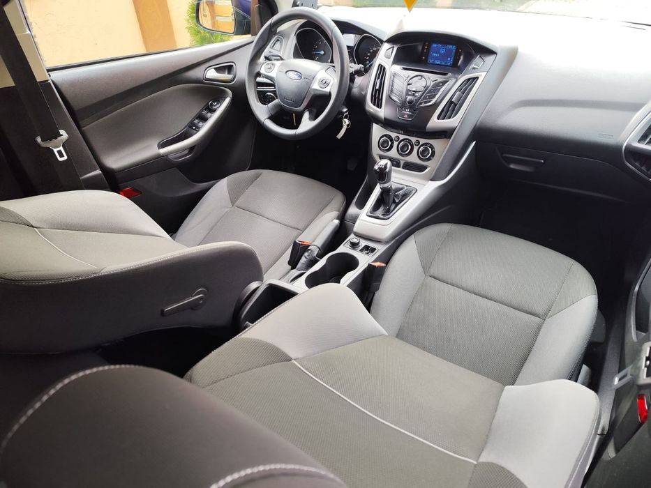 Ford Focus 1.6 benzină clasic, Euro 5 impecabil