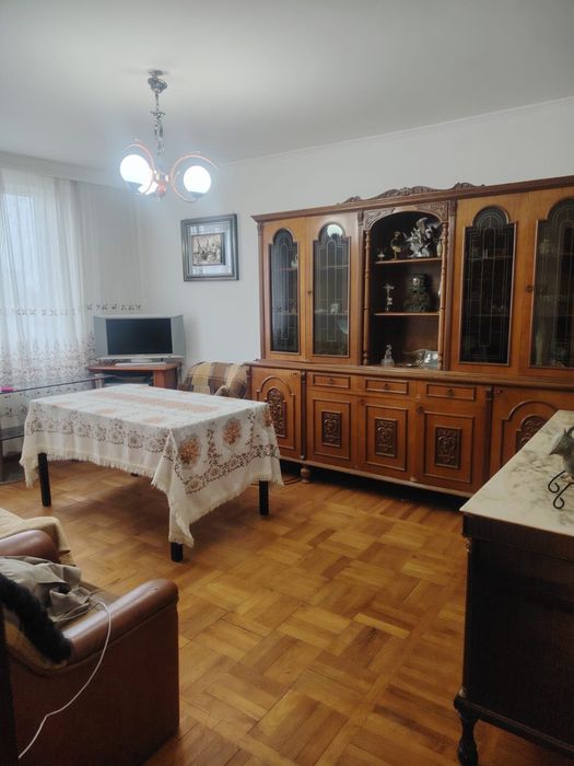 Apartament  de  Vanzare+Mansarda  – TÂRGU NEAMȚ –