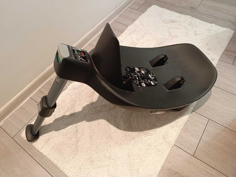 Cybex Cloud Z столче за кола плюс адаптери за количка