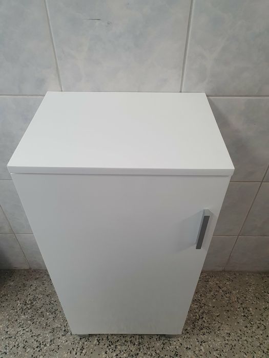 Шкаф за баня от PVC - Колона