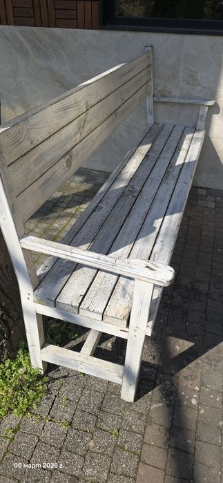 Запазени Дървени пеики