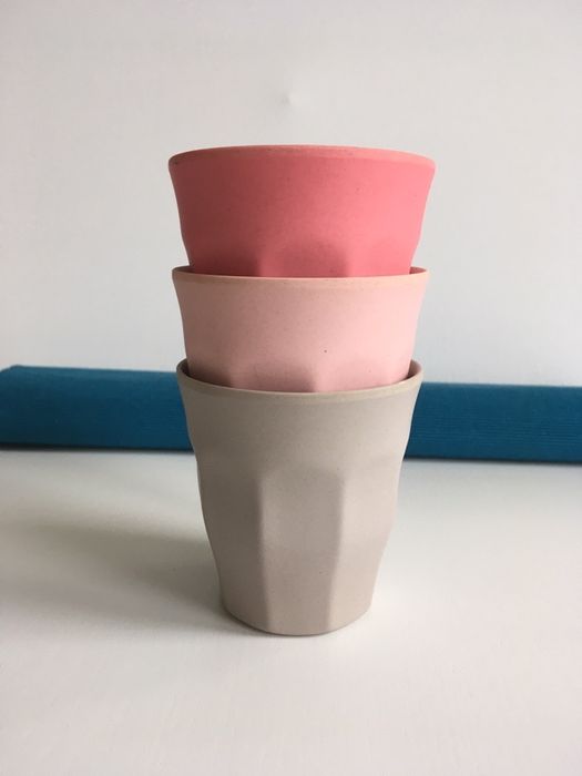 Чашки от рециклируема пластмаса