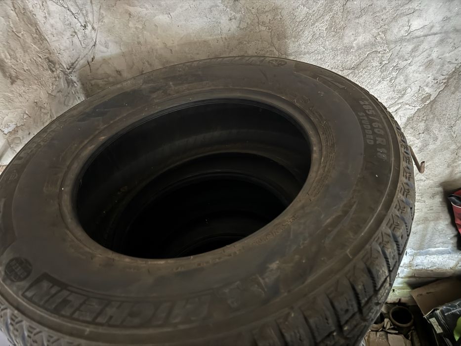 Шины зимние 285/60 R18