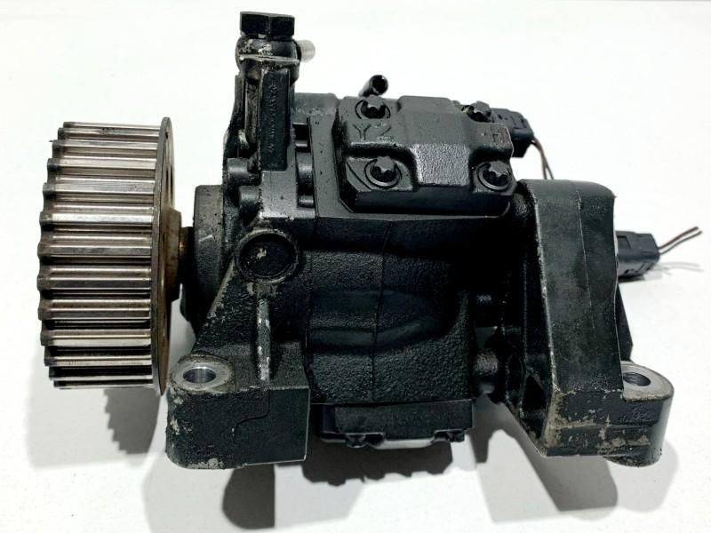 Pompa injectie Renault Laguna 3 facelift (2010-2013) 1.5 dci K9K (846) 8200704210