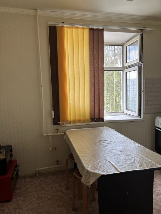 Продам двухком кв в 12 мкр