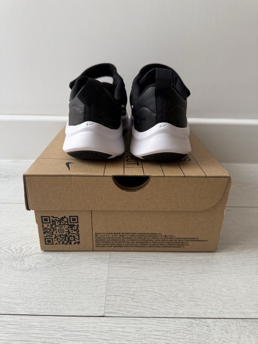 Продам кроссовки Nike