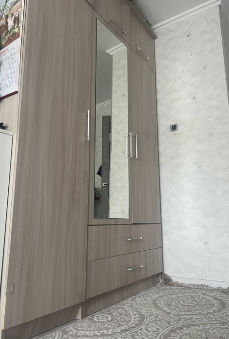 Шкаф для одежды в отличном состоянии