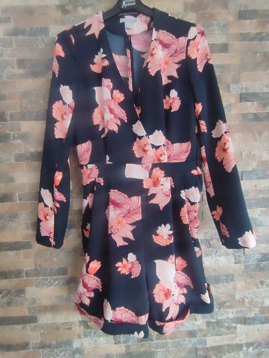 Страхотен гащеризон H&M