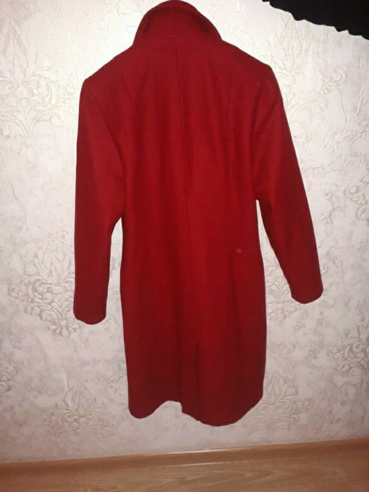 Женское пальто размер 44