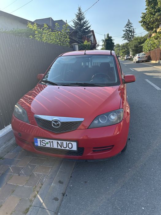 MAZDA 2