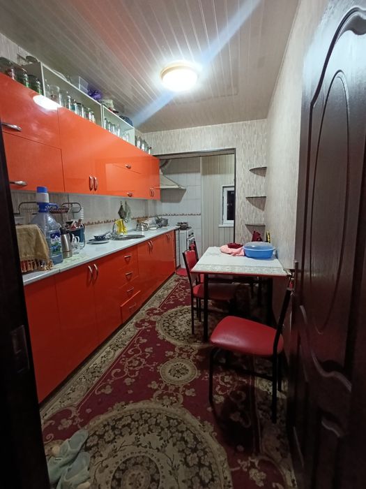 3/9/9 uy sotiladi  Yunusobod 14 kv  Orintir petushok
