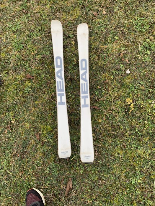 De vazare schiuri atomic si head