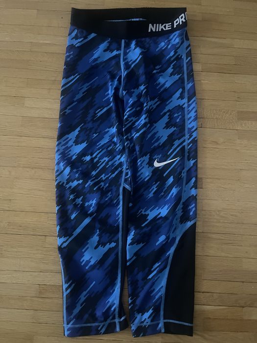 Colati de dama Nike Pro Dri -Fit accente camuflaj