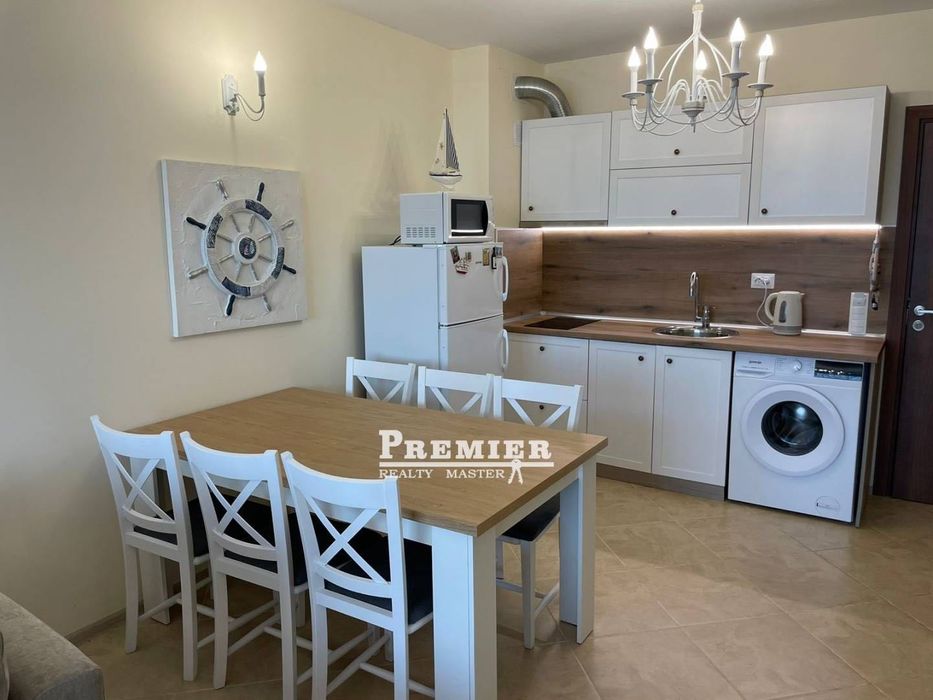 Продава се Двустаен апартамент в Созопол - 71 кв.м за 1578 €/кв.м - Снимка #1