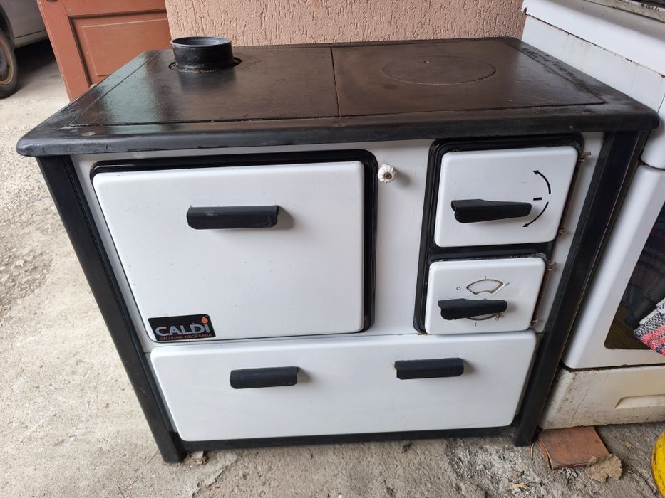 Soba de gătit cu lemen