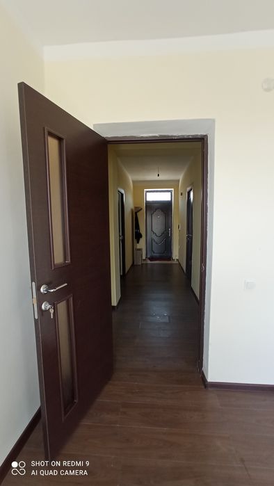 Уй (коттедж) сотилади 2 сотих 4 хона