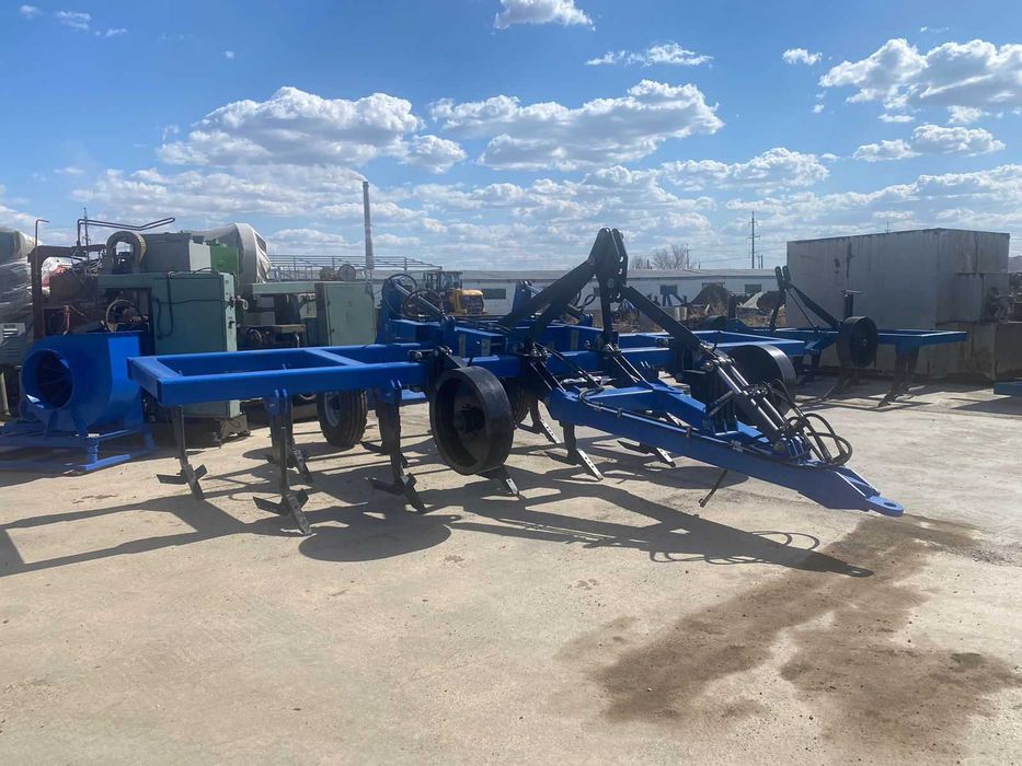 Плуг чизельный ПЧП-5,6 с катками