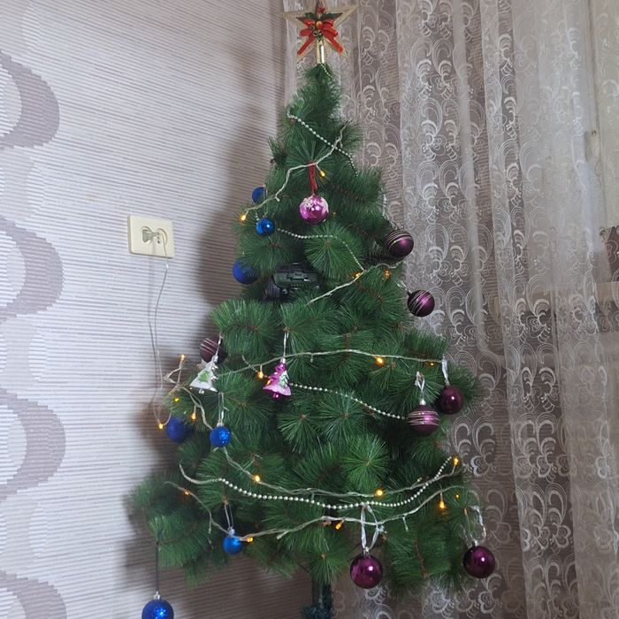 Ссрочно продам ёлку