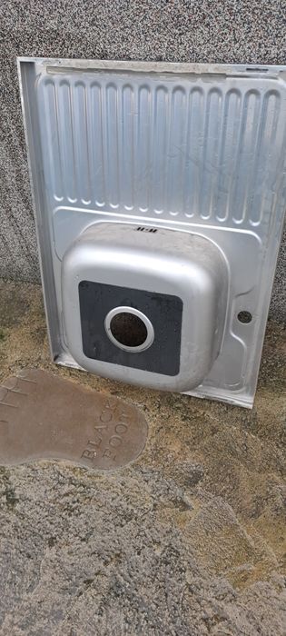 Бордова мивка 60 на 80