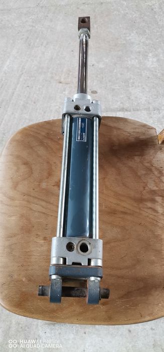 Cilindru pneumatic aer