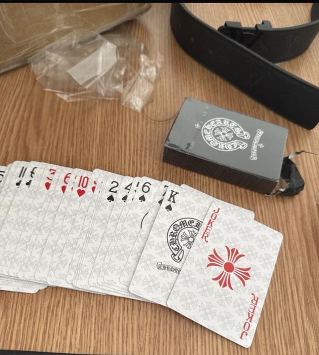 carti de joc chrome hearts sigilate