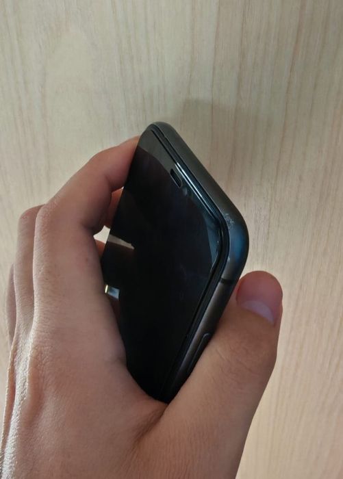 iPhone 11 черный