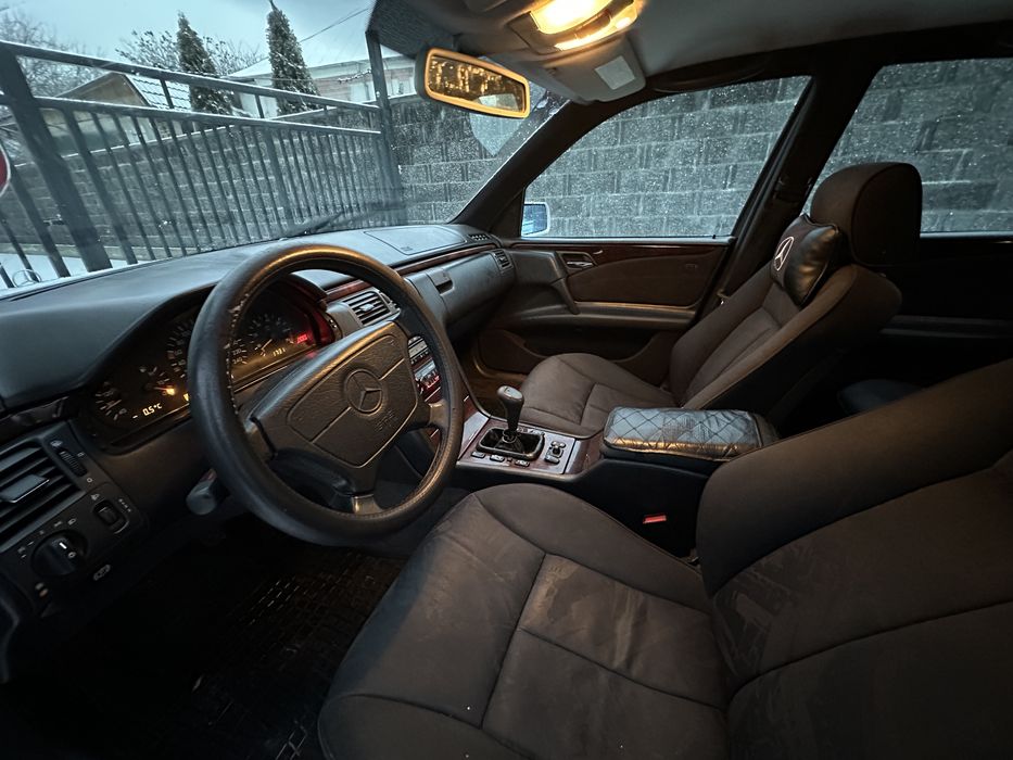 Mercedes E class  E200 2.0 benzina 1997