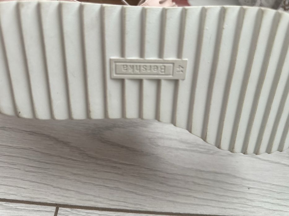 Оксфорды Bershka