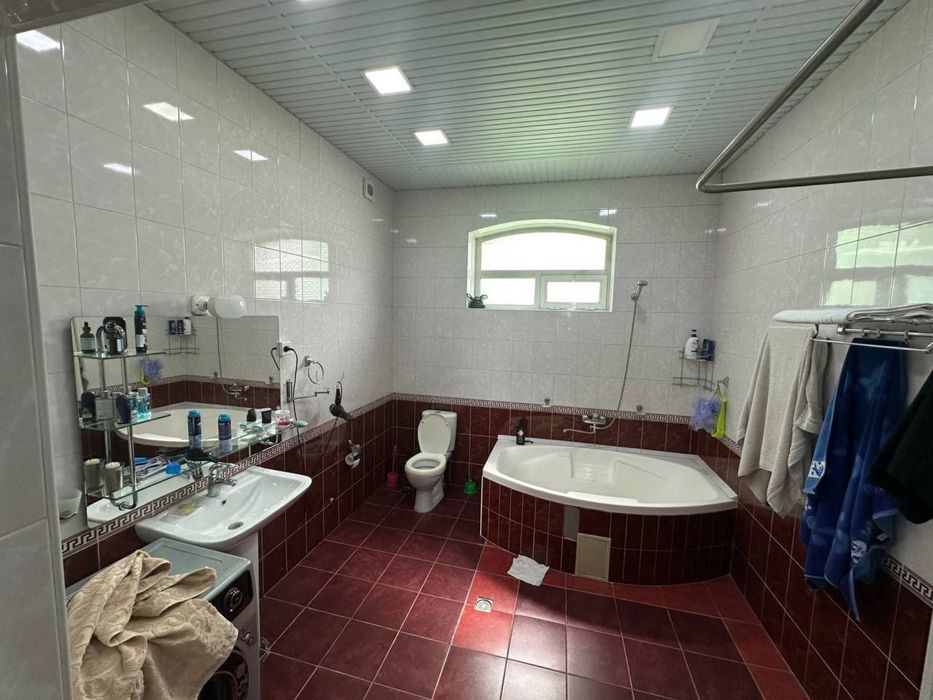 Arenda uchastka 6 xonali