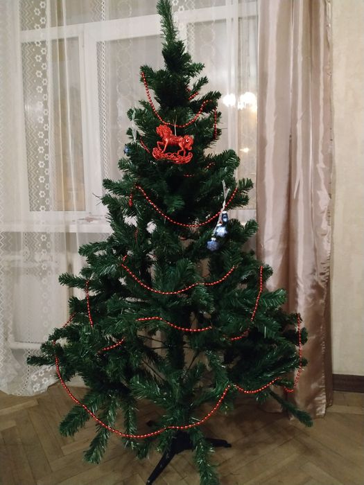 Искусственная елка