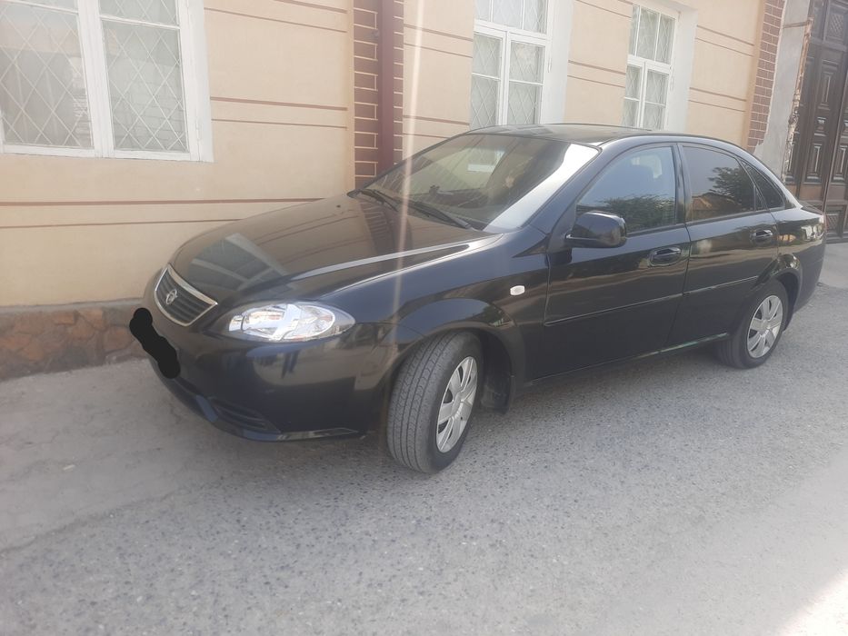 Ласетти 1,8 сотилади