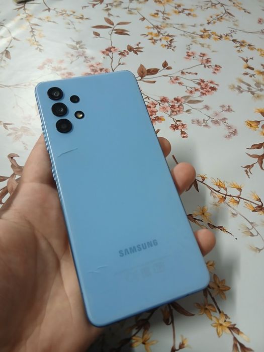 В продаже Самсунг А32.