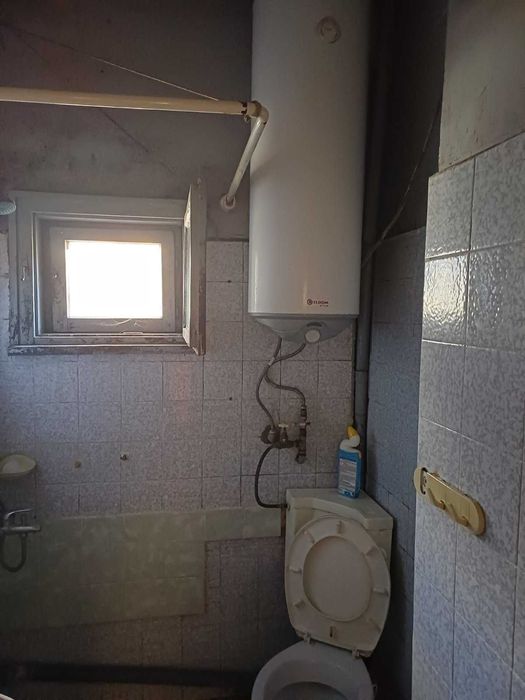 Дава се под наем Двустаен апартамент в Плевен, Идеален център - 60 кв.м за 153 € - Снимка #2