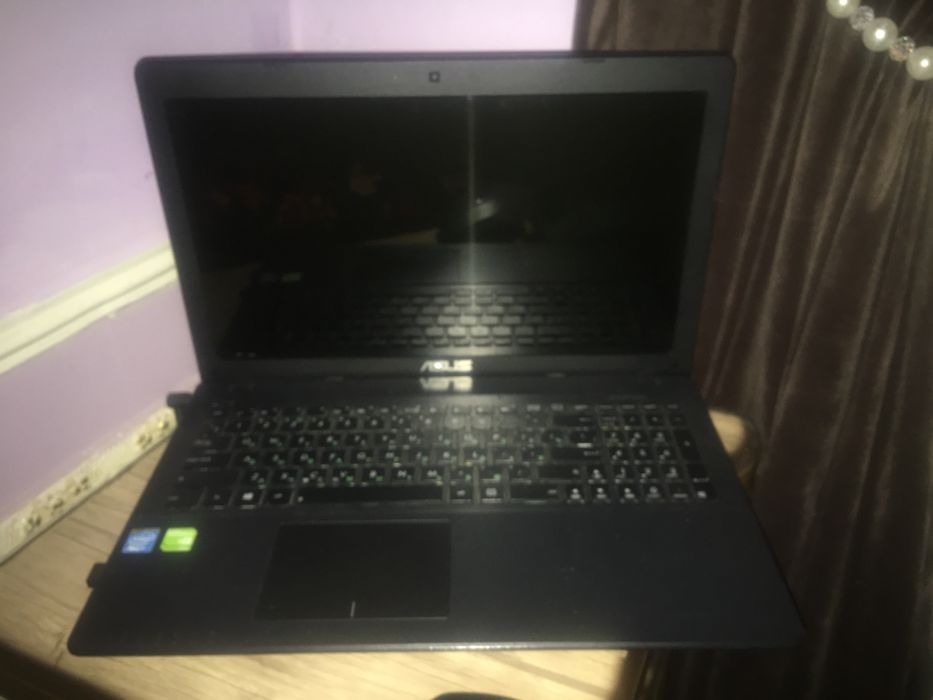 ASUS kompyuter sotiladi