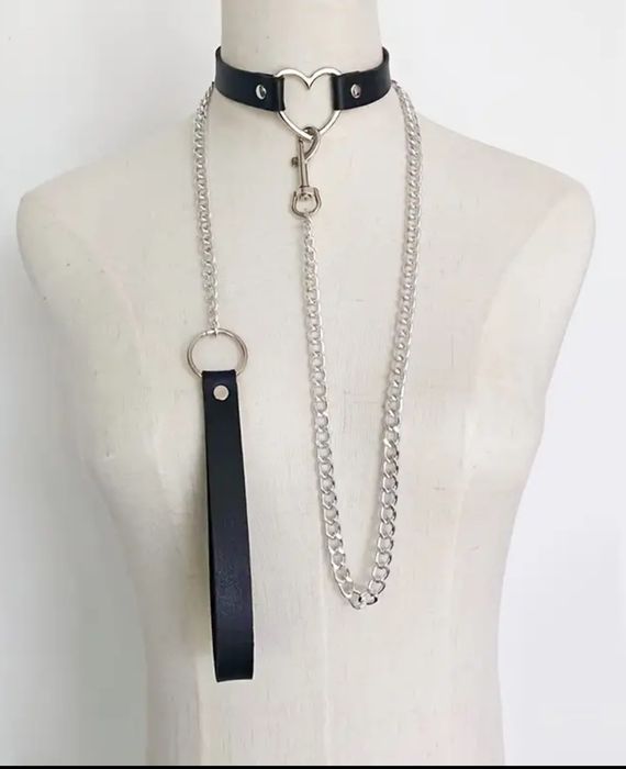 Zgarda și alte accesoriil