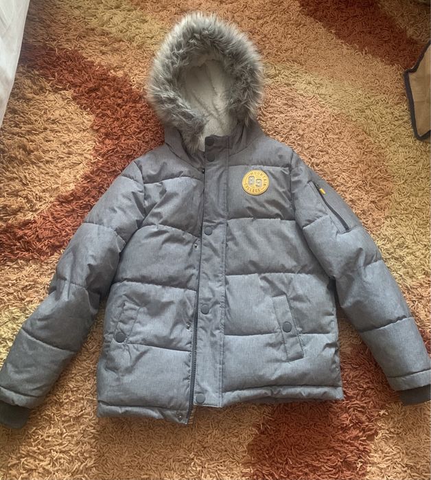 Vand haine de iarna copii, foarte putin purtate.