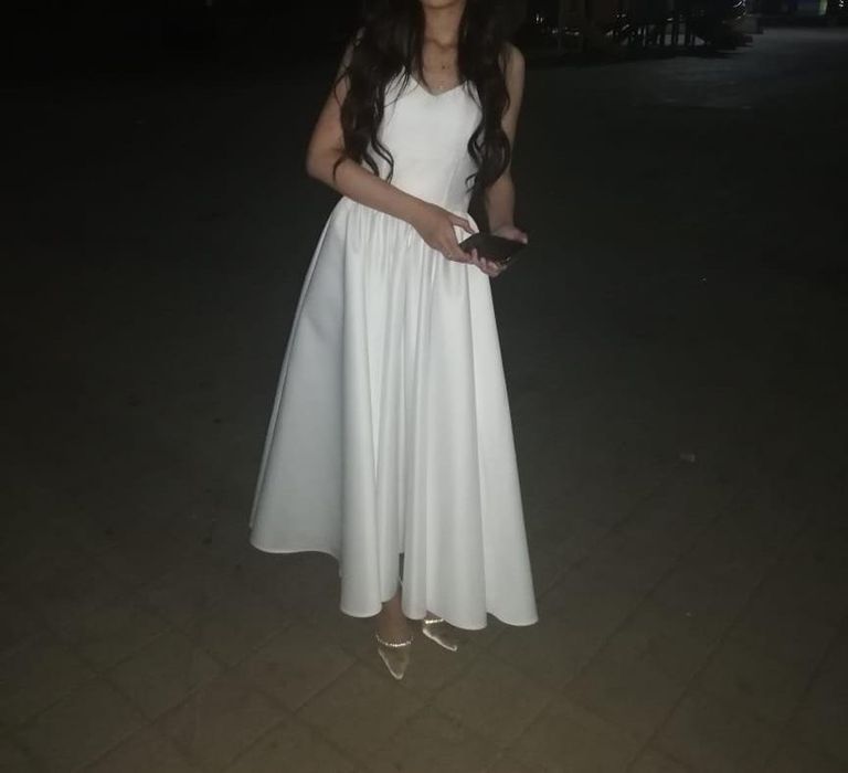 Платья продаются