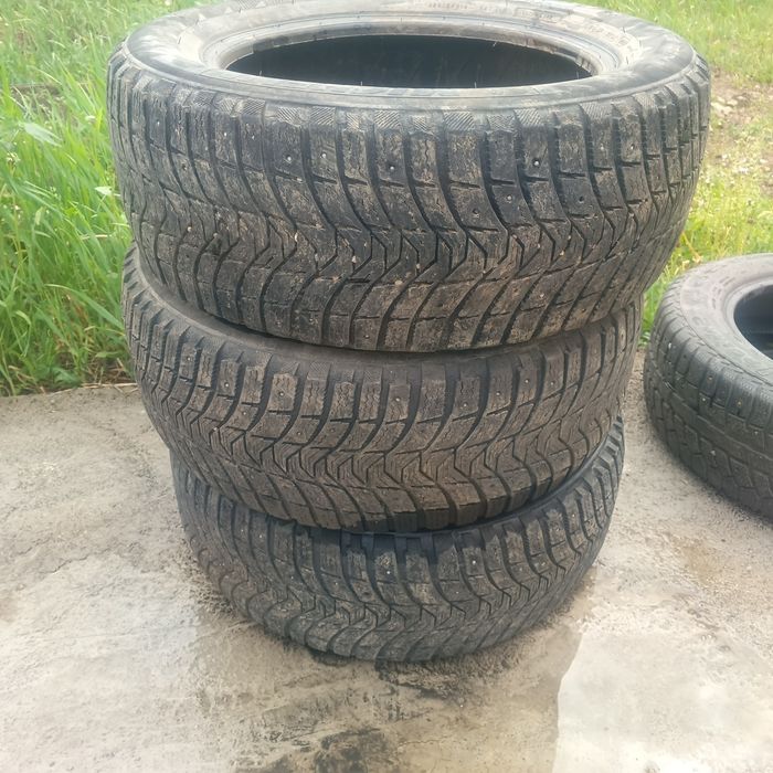 Продам зимние шины