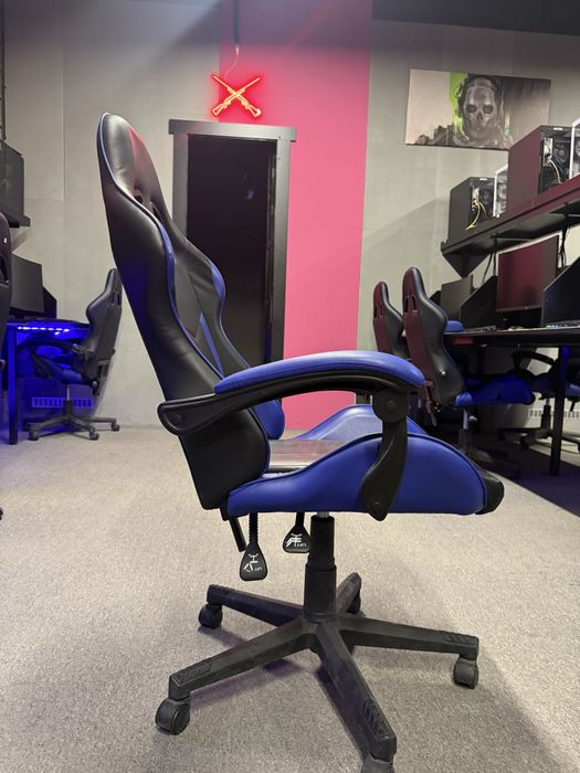 Игровые кресла продам