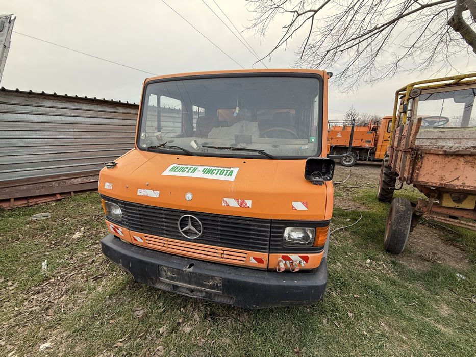 Mercedes 510 на части