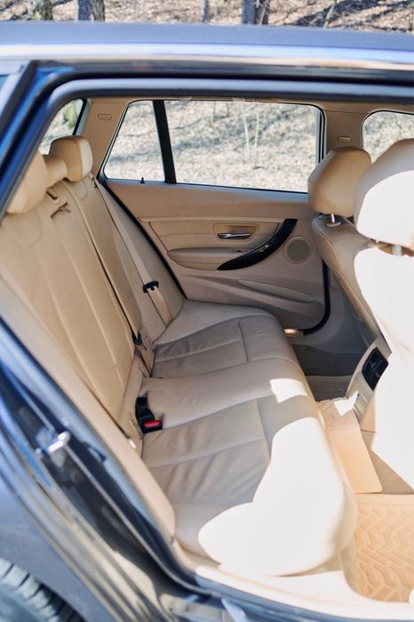Bmw seria3 F 31 model Luxury automat